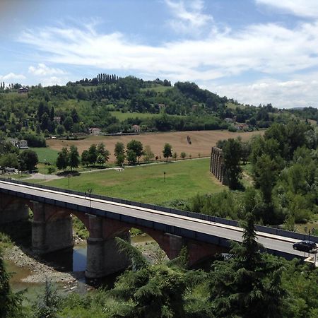 Appartamento Lella Con Meravigliosa Vista Vicino Alle Terme Acqui Terme Rum bild